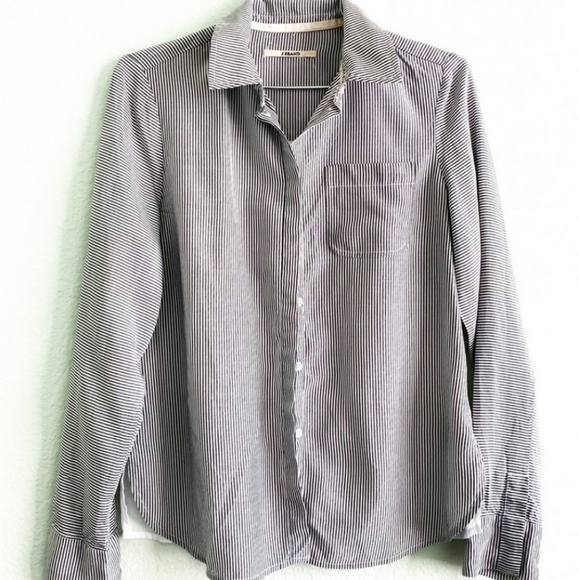 3 for 30$ 🔥 J Brand Striped Button Down shirt XS - Picture 1 of 9